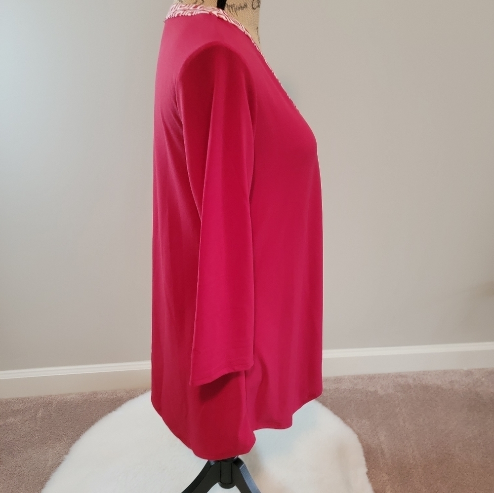 Magnolia Grace red printed collar top - Picture 2 of 5
